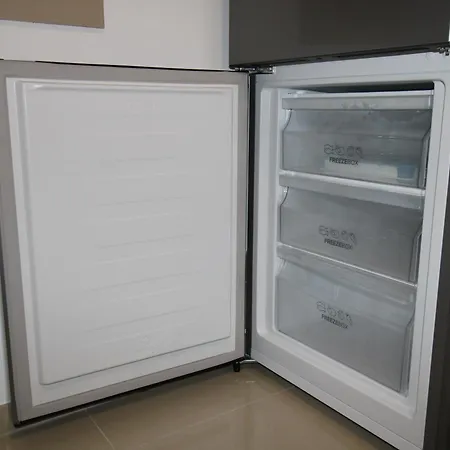 Grazzoo 3 Getrennte 3x Smart Tv * Wolfsburg